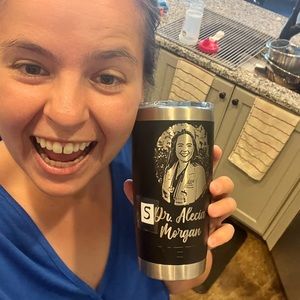 Meet your Posher, Alecia